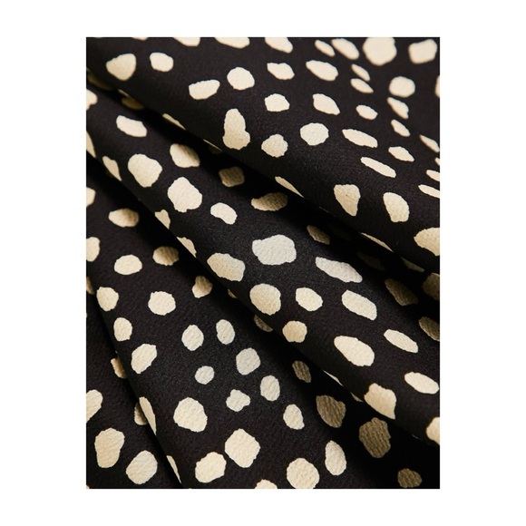 🆕 ASOS DESIGN Satin Bias Midi Skirt in Non Animal Print - Picture 5 of 5